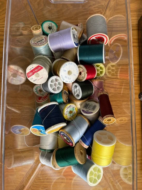 Assorted Threads🌺 - Picture 1 of 4